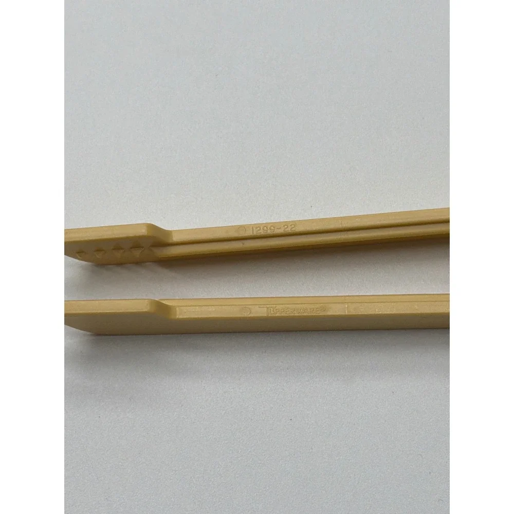 Vintage Tupperware Harvest Gold Serving Tongs Model 1299-22 Retro Tan Plastic